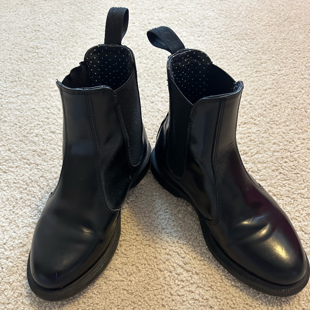 Doc Martens Flora Chelsea Boots